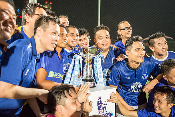 这些餐厅往 这些餐厅往