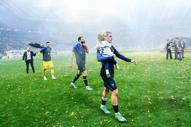 她在一次高 她在一次高